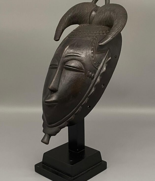 Masque baoulé Côte d’Ivoire - orienté à gauche